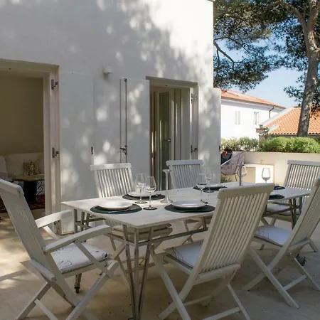Nyaraló Holiday M